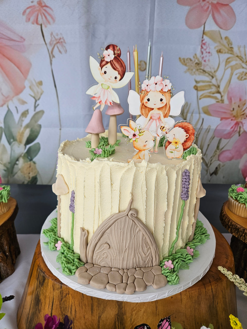 Cake toppers