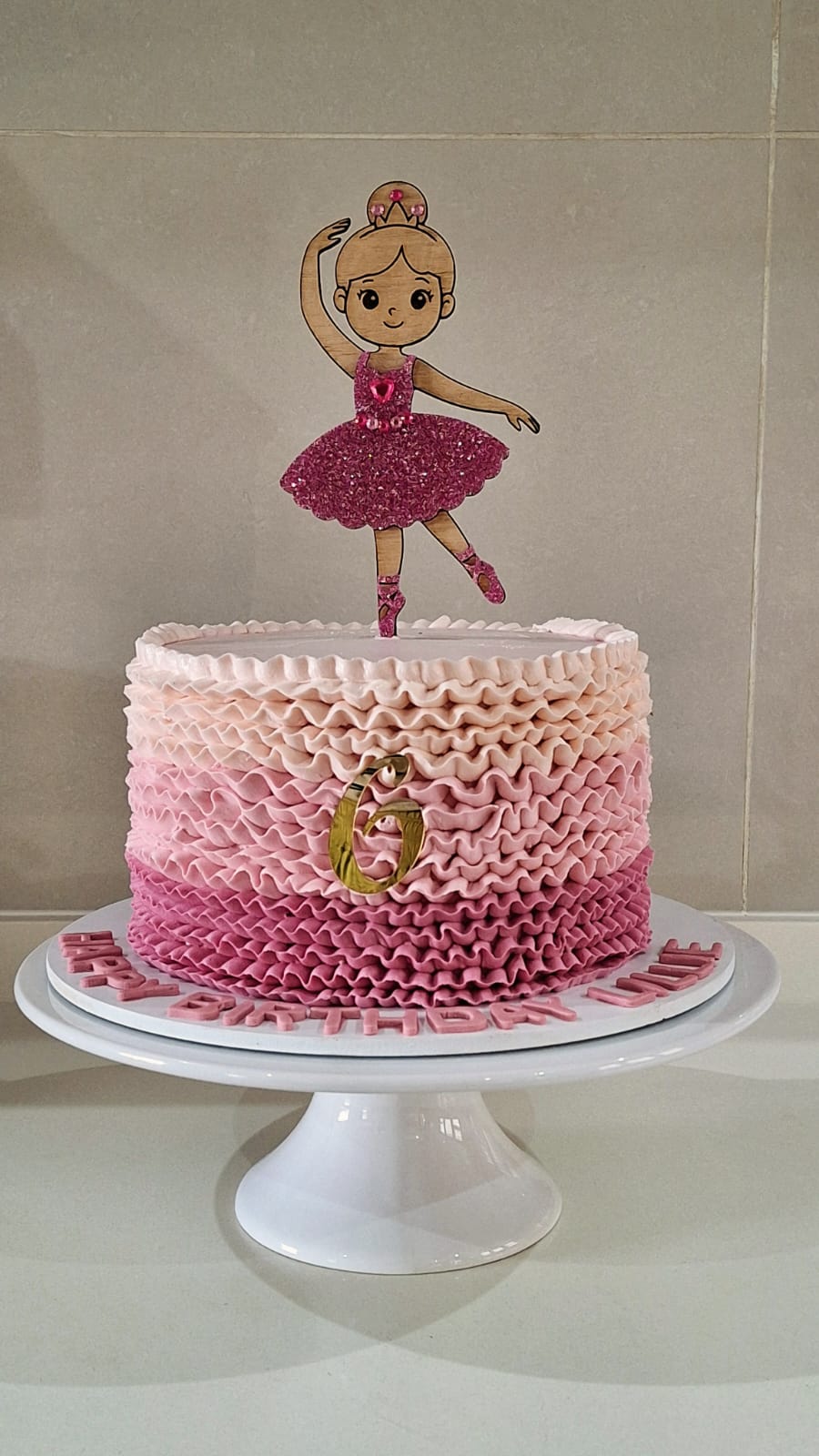 Cake toppers